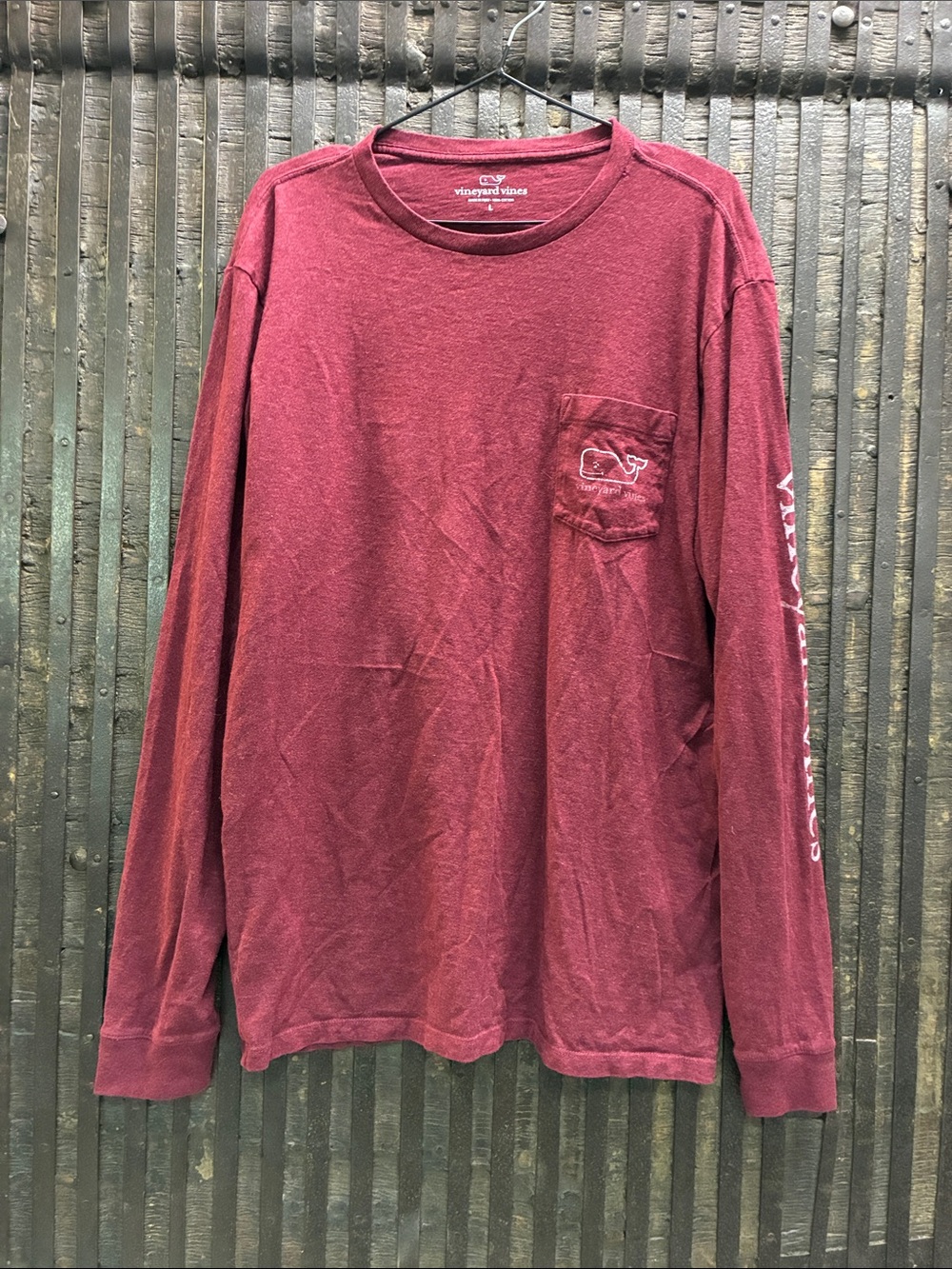 Vineyard Vines Men's Long-Sleeve Pocket Tee in Maroon